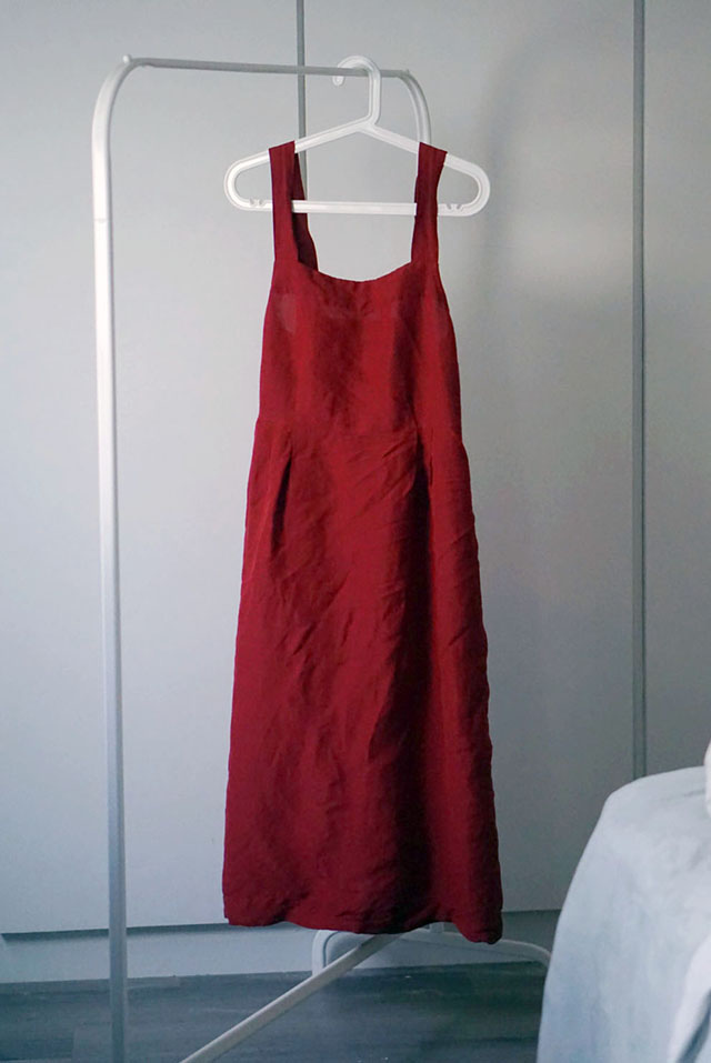 紅洋裝穿搭 MANGO度假感棉麻洋裝穿搭分享05.JPG